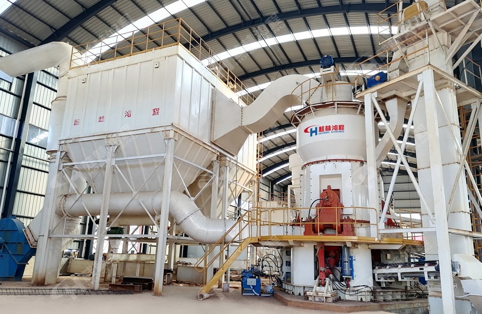 云南大型脱硫石灰石立磨制粉生产线